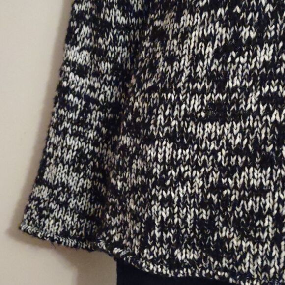 Silvia Novelli Women's size S chunky cozy sweater cowl neck black‎ white - Picture 3 of 5